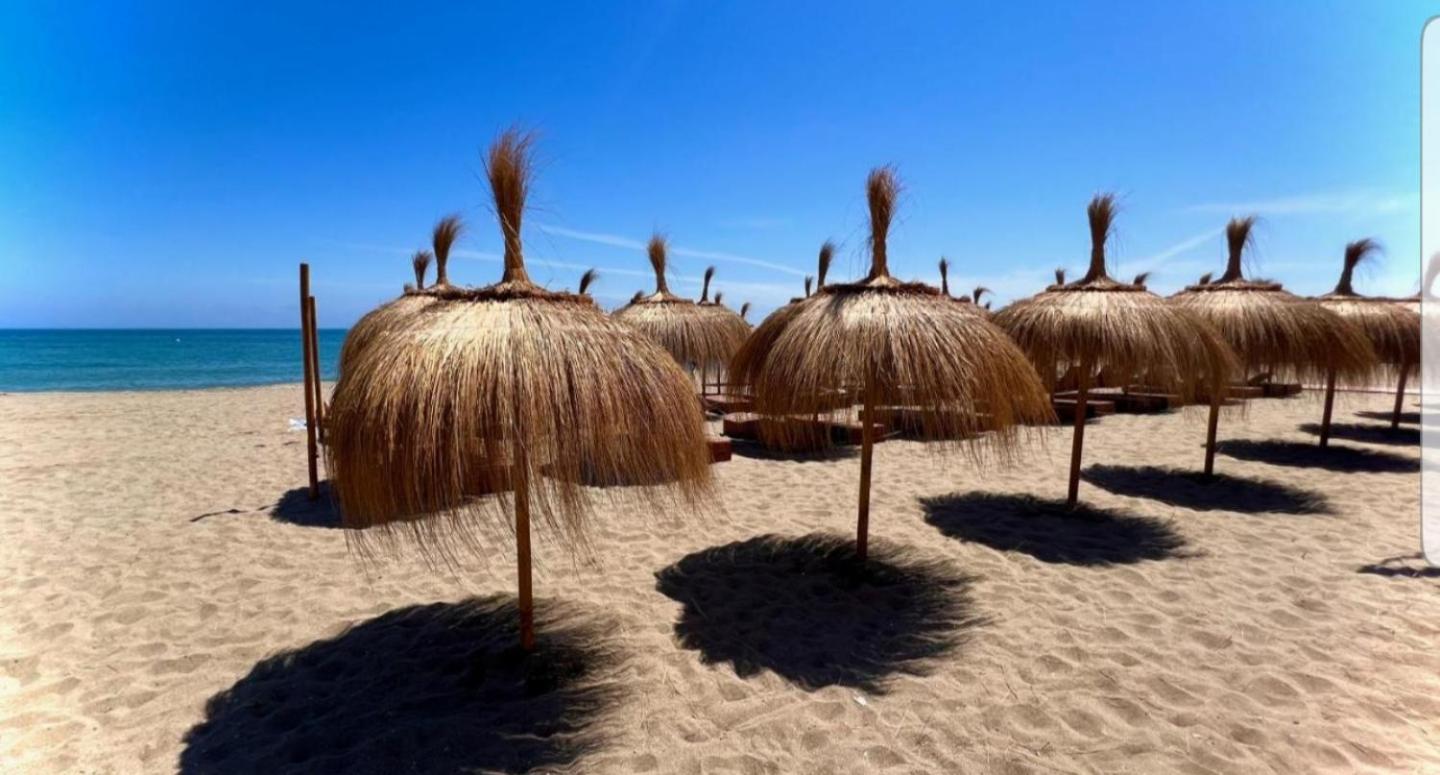 Los Boliches Playa Фуeнхирола Екстериор снимка